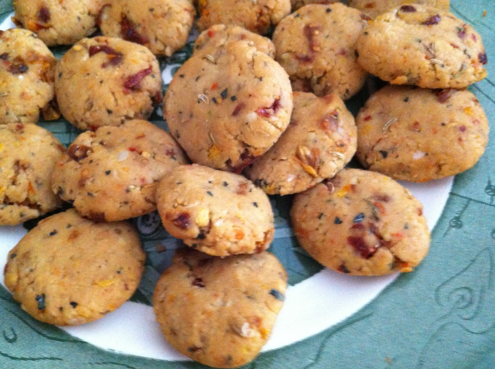 Studded with dried tomatoes, fennel seed, garlic and herbs - the tempeh saausge patties are ready to saute